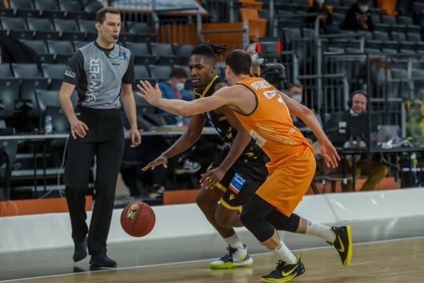 的留守不仅 的留守不仅